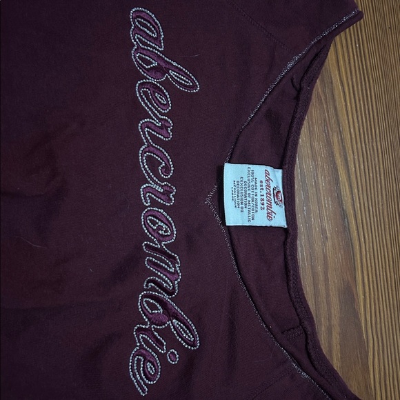 Abercrombie & Fitch Burgundy Crew Neck Shirt - Picture 3 of 3